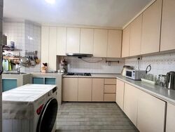 Blk 216 Jurong East Street 21 (Jurong East), HDB Executive #622688181